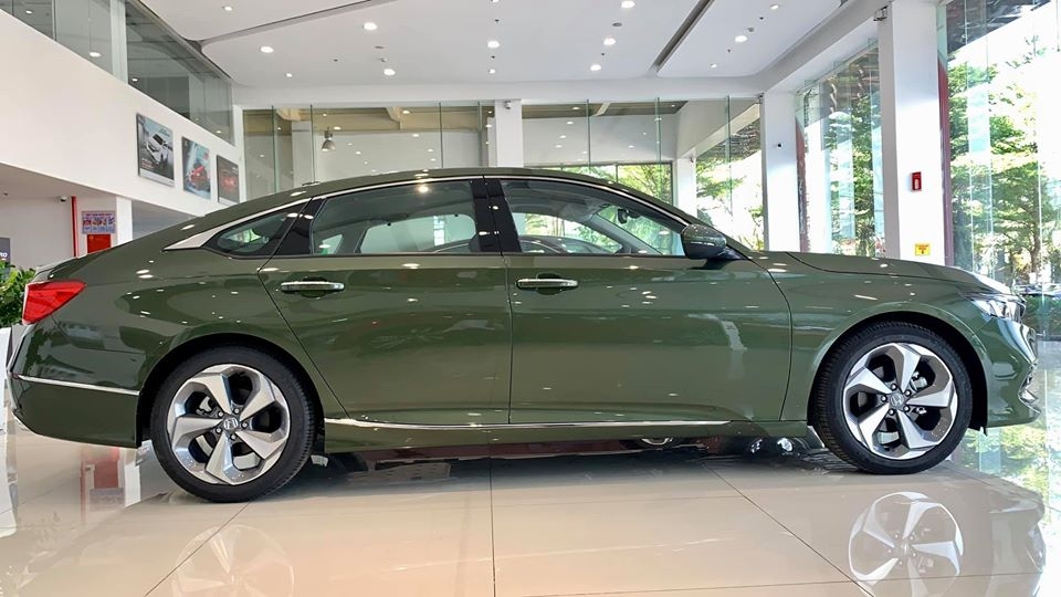 Cận cảnh Honda Accord màu xanh độc nhất tại Việt Nam ca n ca nh honda accord ma u xanh do c nhat ta i vie t nam