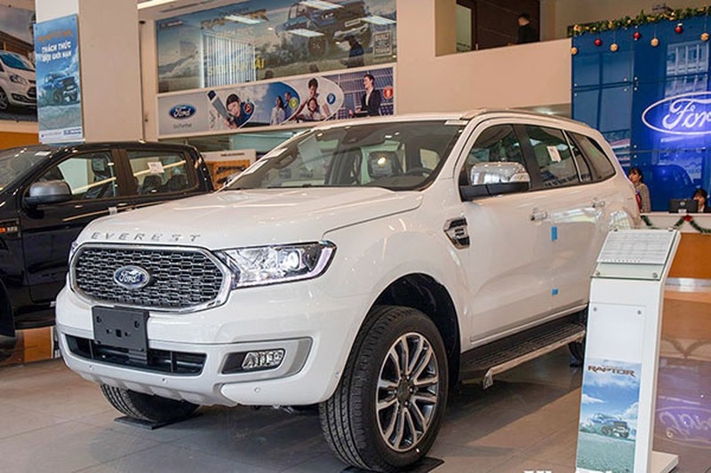 Ford Everest tại Việt Nam bất ngờ loại bỏ phiên bản Ambiente