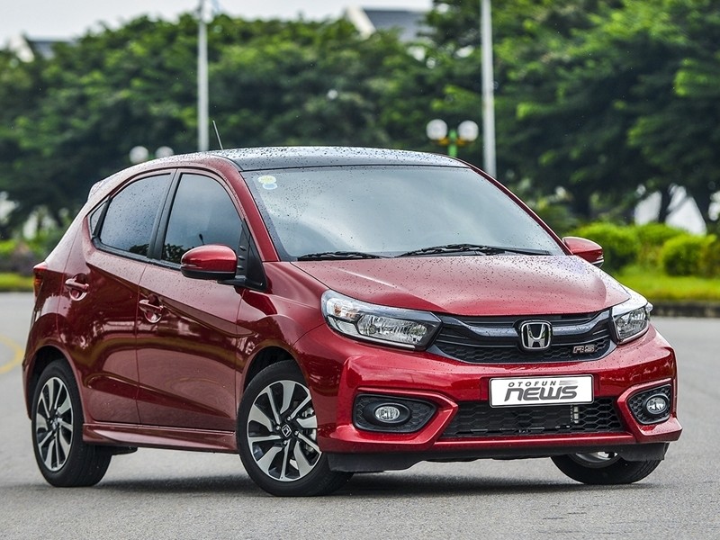 Honda Brio RS giảm 54 triệu đồng