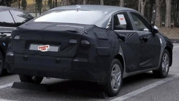 Hyundai Accent 2023 tiếp tục lộ diện