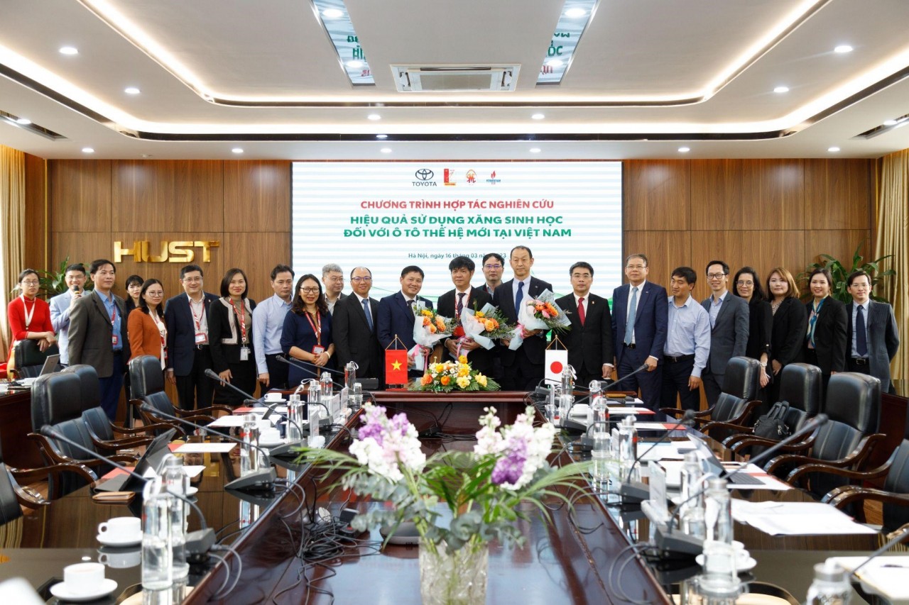Toyota Việt Nam triển khai dự án nghiên cứu nhiên liệu sinh học Toyota Việt Nam triển khai dự án nghiên cứu nhiên liệu sinh học
