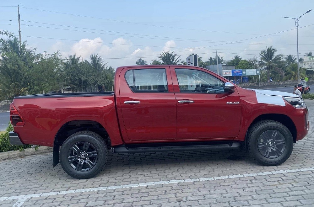 Toyota Hilux 2023 đã bắt đầu xuất hiện tại các đại lý Toyota Hilux 2023 đã bắt đầu xuất hiện tại các đại lý