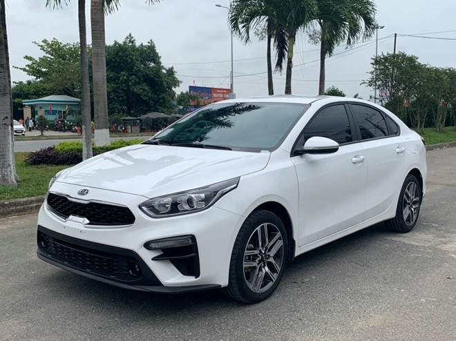 10 xe ô tô bán chạy nhất tháng 8/2020: Hyundai Grand i10 đánh bại VinFast Fadil 10 xe o to ban chay nhat thang 82020 hyundai grand i10 danh bai vinfast fadil