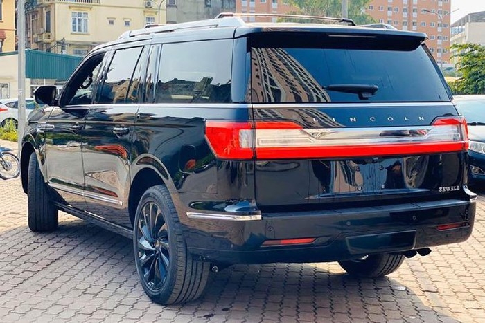 Cận cảnh Lincoln Navigator 2020 giá hơn 8 tỷ tại Việt Nam can canh lincoln navigator 2020 gia hon 8 ty tai viet nam