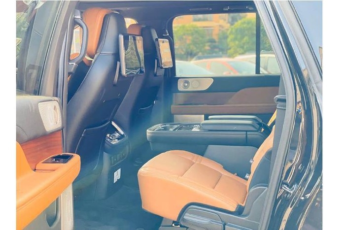 Cận cảnh Lincoln Navigator 2020 giá hơn 8 tỷ tại Việt Nam can canh lincoln navigator 2020 gia hon 8 ty tai viet nam