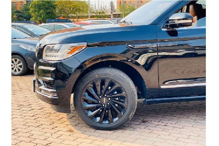 Cận cảnh Lincoln Navigator 2020 giá hơn 8 tỷ tại Việt Nam can canh lincoln navigator 2020 gia hon 8 ty tai viet nam