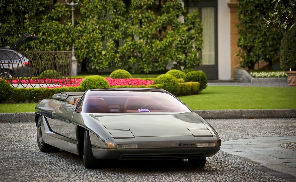 9 mau thiet ke xe khien lamborghini phai xau ho khi nhin lai