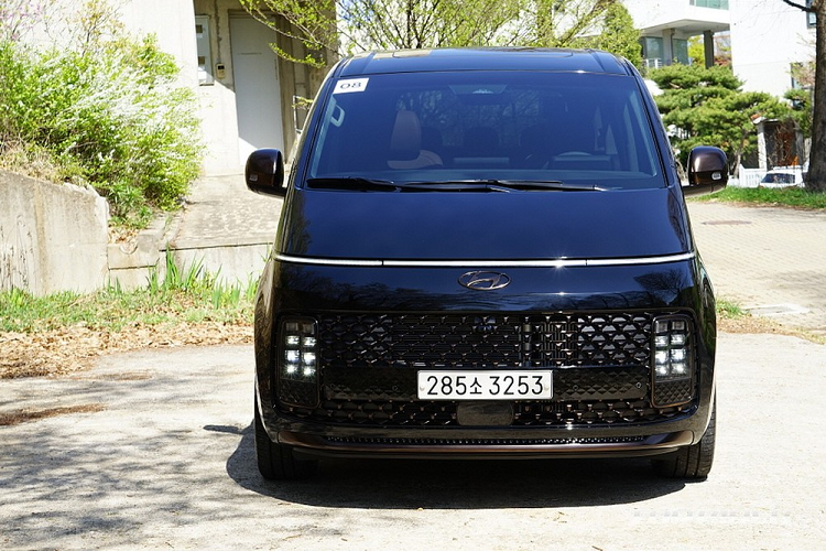 Ảnh thực tế MPV Hyundai Staria vừa ra mắt Ảnh thực tế MPV Hyundai Staria vừa ra mắt