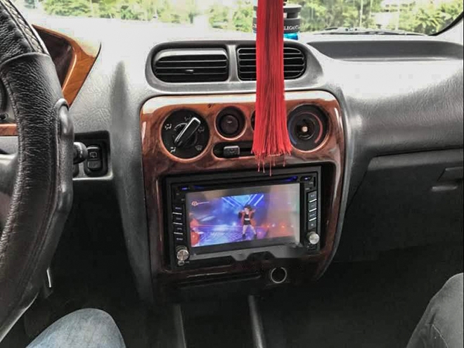 Daihatsu Terios cũ chỉ dưới 200 triệu đồng, thích hợp che mưa che nắng
