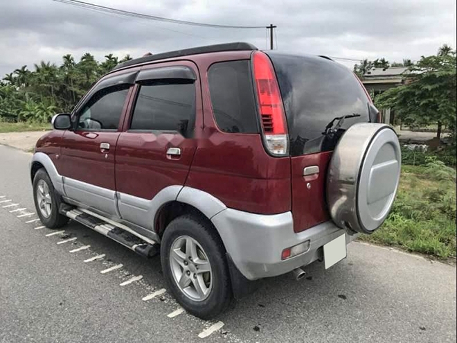 Daihatsu Terios cũ chỉ dưới 200 triệu đồng, thích hợp che mưa che nắng