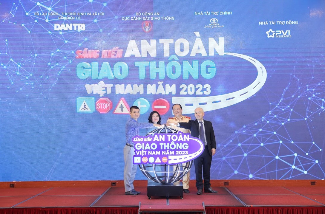 Chương trình Sáng kiến An toàn giao thông Việt Nam năm 2023 chính thức khởi động Chương trình Sáng kiến An toàn giao thông Việt Nam năm 2023 chính thức khởi động