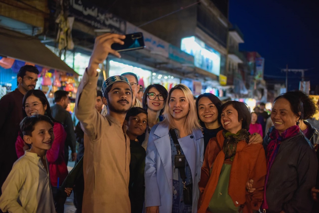 Khám phá Pakistan mùa xuân tuyệt đẹp qua ống kính nhiếp ảnh gia Nguyễn Việt Hùng Khám phá Pakistan mùa xuân tuyệt đẹp qua ống kính nhiếp ảnh gia Nguyễn Việt Hùng