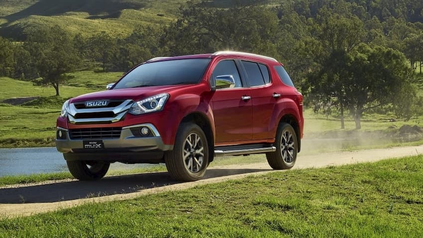 Quyết tâm thoát “ế”, Isuzu Mu-X giảm giá tới 165 triệu tại Việt Nam quyet tam thoat e isuzu mu x giam gia toi 165 trieu tai viet nam