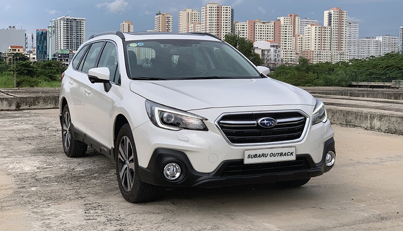 giam gia 180 trieu dong subaru outback hi vong canh tranh duoc voi mercedes benz glc 200