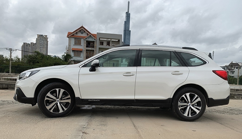 giam gia 180 trieu dong subaru outback hi vong canh tranh duoc voi mercedes benz glc 200