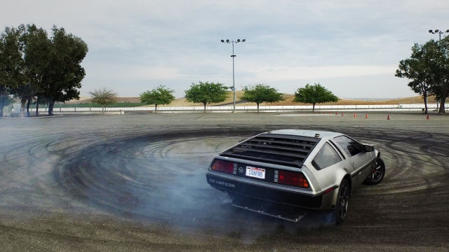 Câu chuyện thú vị về chiếc xe DeLorean trong phim Câu chuyện thú vị về chiếc xe DeLorean trong phim
