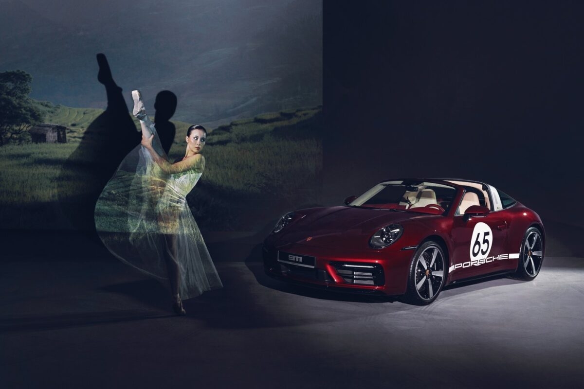 Porsche 911 Targa 4S Heritage Design ra mắt tại Việt Nam, giá 11,6 tỷ đồng