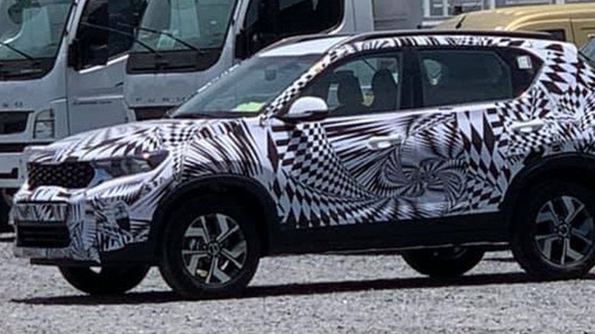 Kia Sonet ngụy trang kín mít xuất hiện tại Việt Nam