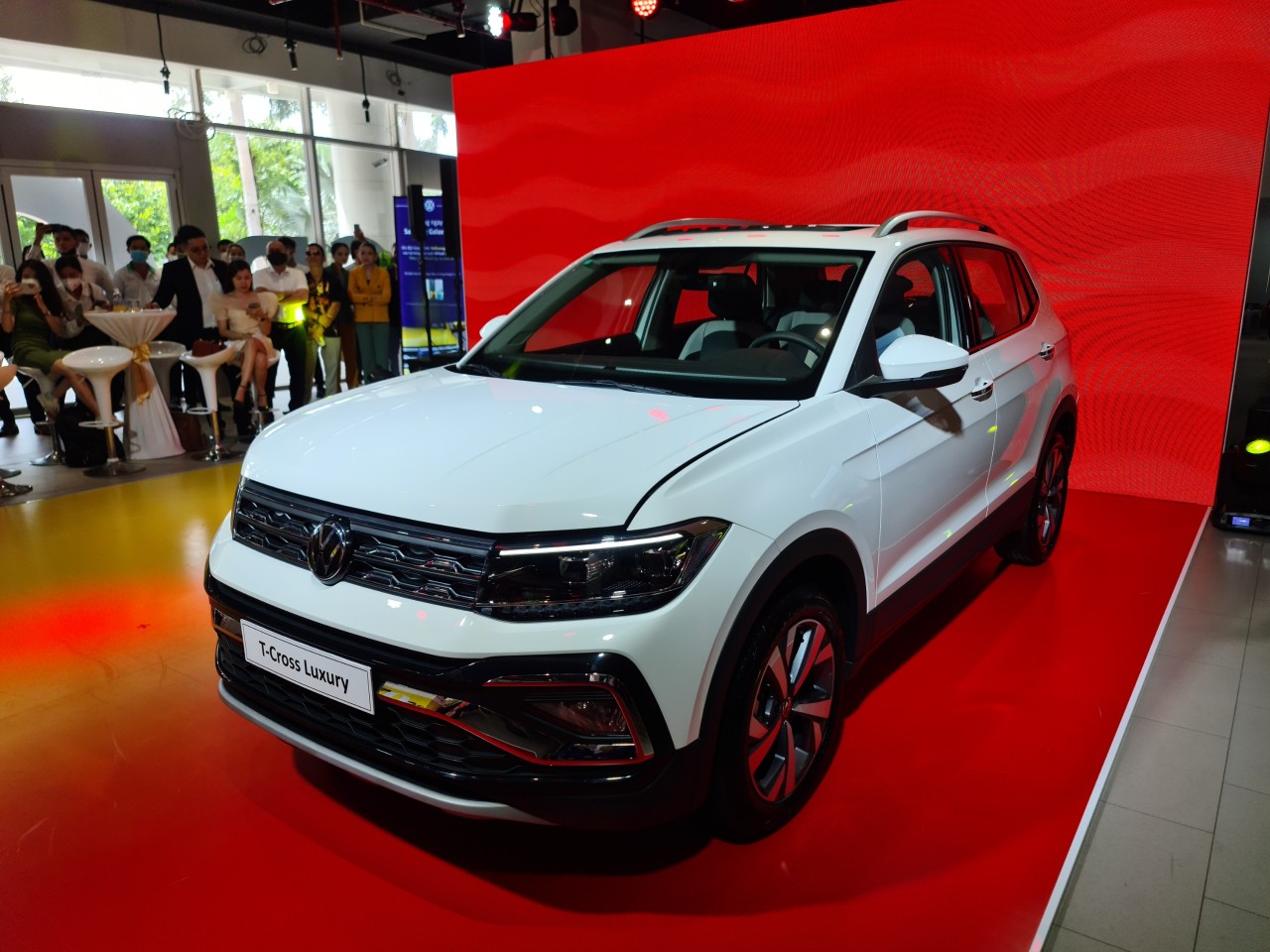Tổng Giám đốc Volkswagen Việt Nam: 2024 sẽ nhập thêm xe Trung Quốc, ngừng bán T-Cross Tổng Giám đốc Volkswagen Việt Nam: 2024 sẽ nhập thêm xe Trung Quốc, ngừng bán T-Cross