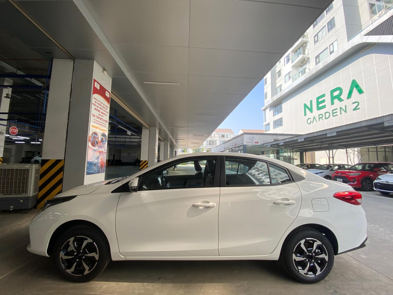 Những chiếc Toyota Vios 2023 đầu tiên bày sẵn ở đại lý, bản G CVT nhiều nâng cấp Những chiếc Toyota Vios 2023 đầu tiên bày sẵn ở đại lý, bản G CVT nhiều nâng cấp