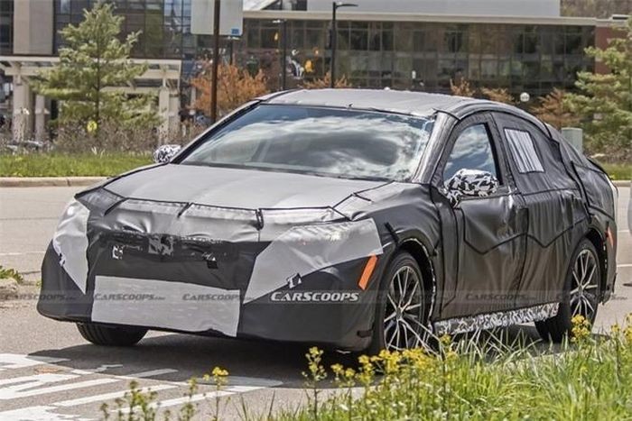 Xuất hiện ảnh Toyota Camry thế hệ mới chạy thử trên đường Xuất hiện ảnh Toyota Camry thế hệ mới chạy thử trên đường