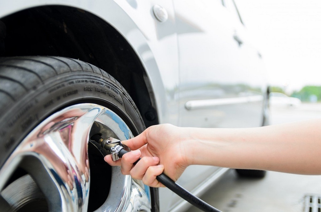 Áp suất lốp nên để bao nhiêu trong mùa hè? ap suat lop nen de bao nhieu trong mua he