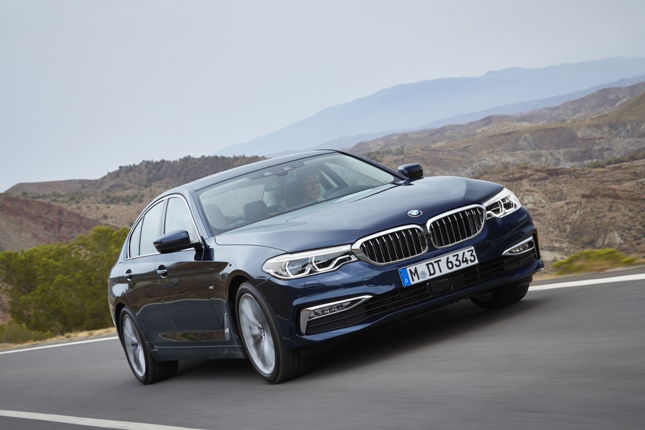 BMW Series 5 giảm giá sâu, BMW X3 nhận ưu đãi 185 triệu đồng bmw series 5 giam gia sau bmw x3 nhan uu dai 185 trieu dong
