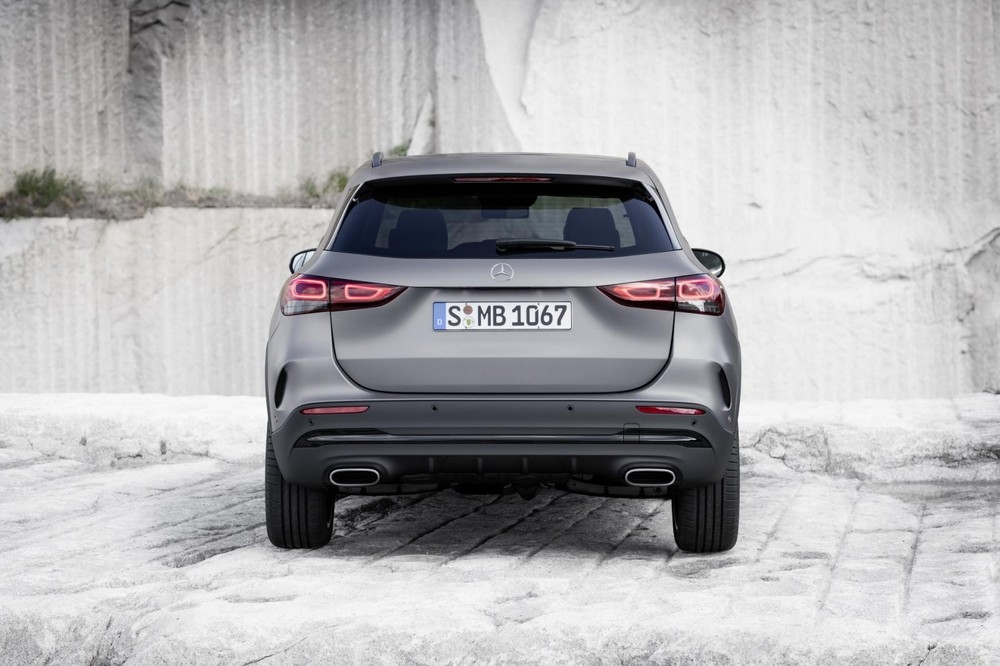 mercedes benz chinh thuc chot gia ban 36230 usd 841 trieu dong cho suv gla 2021 tai my