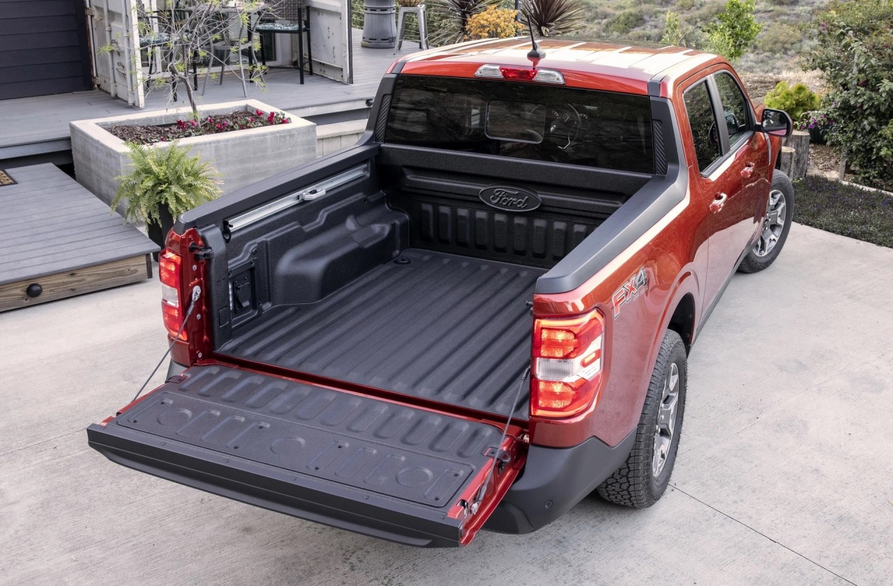 Bán tải Ford Maverick ra mắt, nhỏ và rẻ hơn Ranger