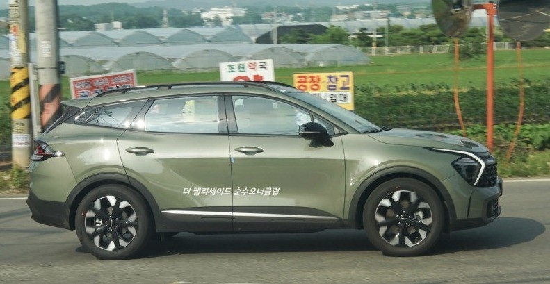 Kia Sportage 2022 lộ diện với màu sơn ngoại thất cực độc, Honda CR-V coi chừng Kia Sportage 2022 lộ diện với màu sơn ngoại thất cực độc, Honda CR-V coi chừng