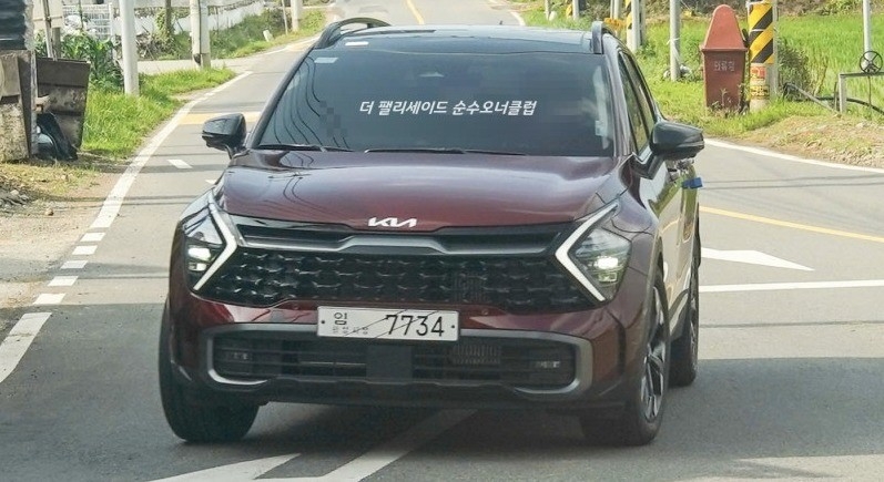 Kia Sportage 2022 lộ diện với màu sơn ngoại thất cực độc, Honda CR-V coi chừng