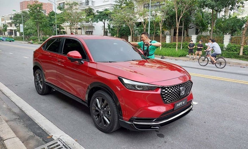 Honda HR-V 2022 lộ diện thực tế trước thềm ra mắt Honda HR-V 2022 lộ diện thực tế trước thềm ra mắt