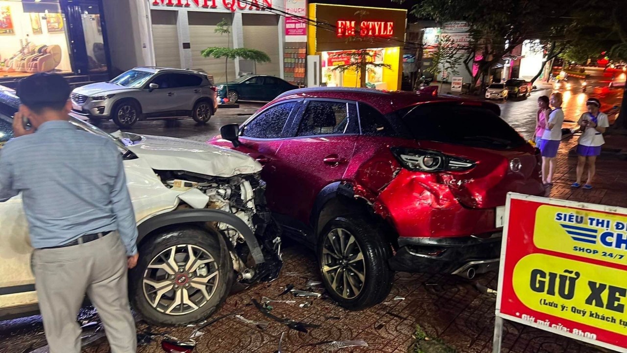 Mượn xe, dính tai nạn thiệt hại gần 200 triệu rồi Mượn xe, dính tai nạn thiệt hại gần 200 triệu rồi