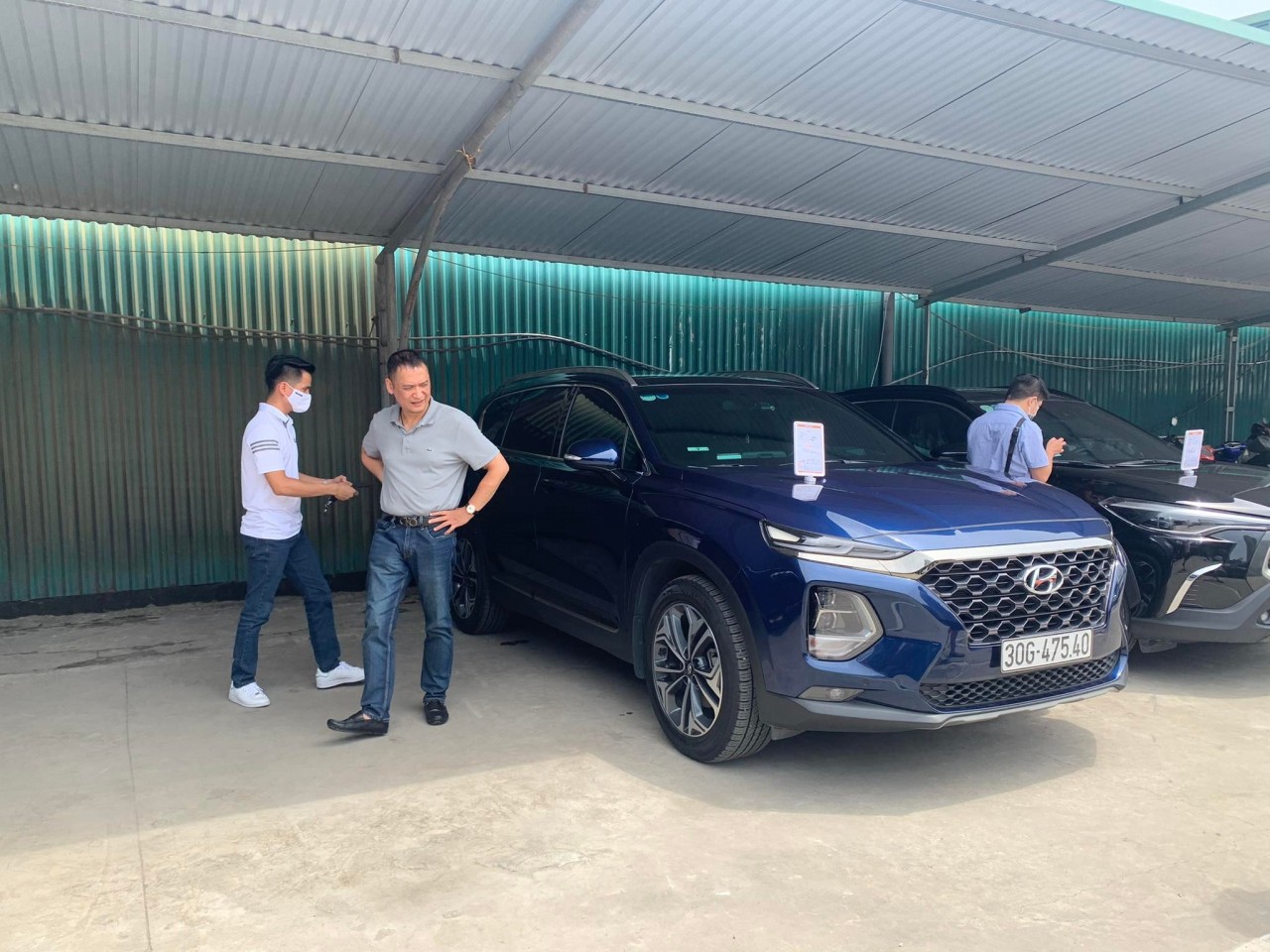 VinFast VF e34, Hyundai Santa Fe và loạt xe hot xuất hiện tại phiên chợ Mua Xe Bán Xế Otofun VinFast VF e34, Hyundai Santa Fe và loạt xe hot xuất hiện tại phiên chợ Mua Xe Bán Xế Otofun