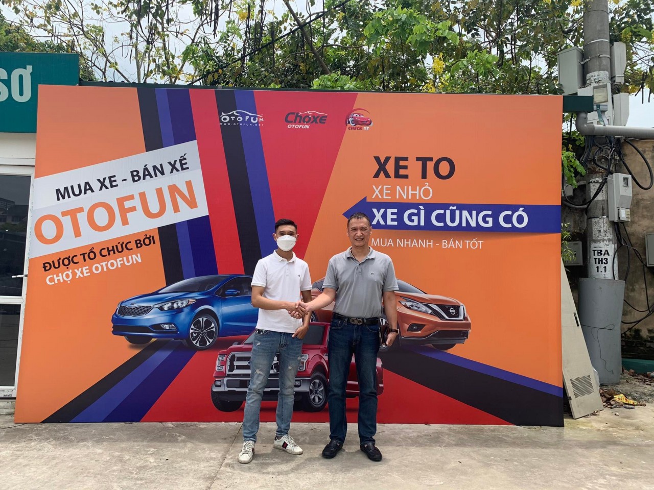 VinFast VF e34, Hyundai Santa Fe và loạt xe hot xuất hiện tại phiên chợ Mua Xe Bán Xế Otofun VinFast VF e34, Hyundai Santa Fe và loạt xe hot xuất hiện tại phiên chợ Mua Xe Bán Xế Otofun