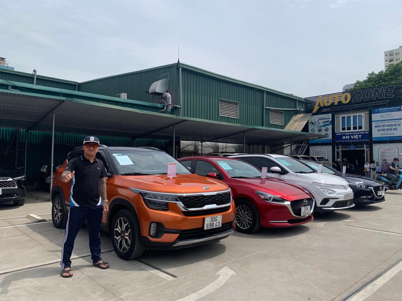 VinFast VF e34, Hyundai Santa Fe và loạt xe hot xuất hiện tại phiên chợ Mua Xe Bán Xế Otofun VinFast VF e34, Hyundai Santa Fe và loạt xe hot xuất hiện tại phiên chợ Mua Xe Bán Xế Otofun