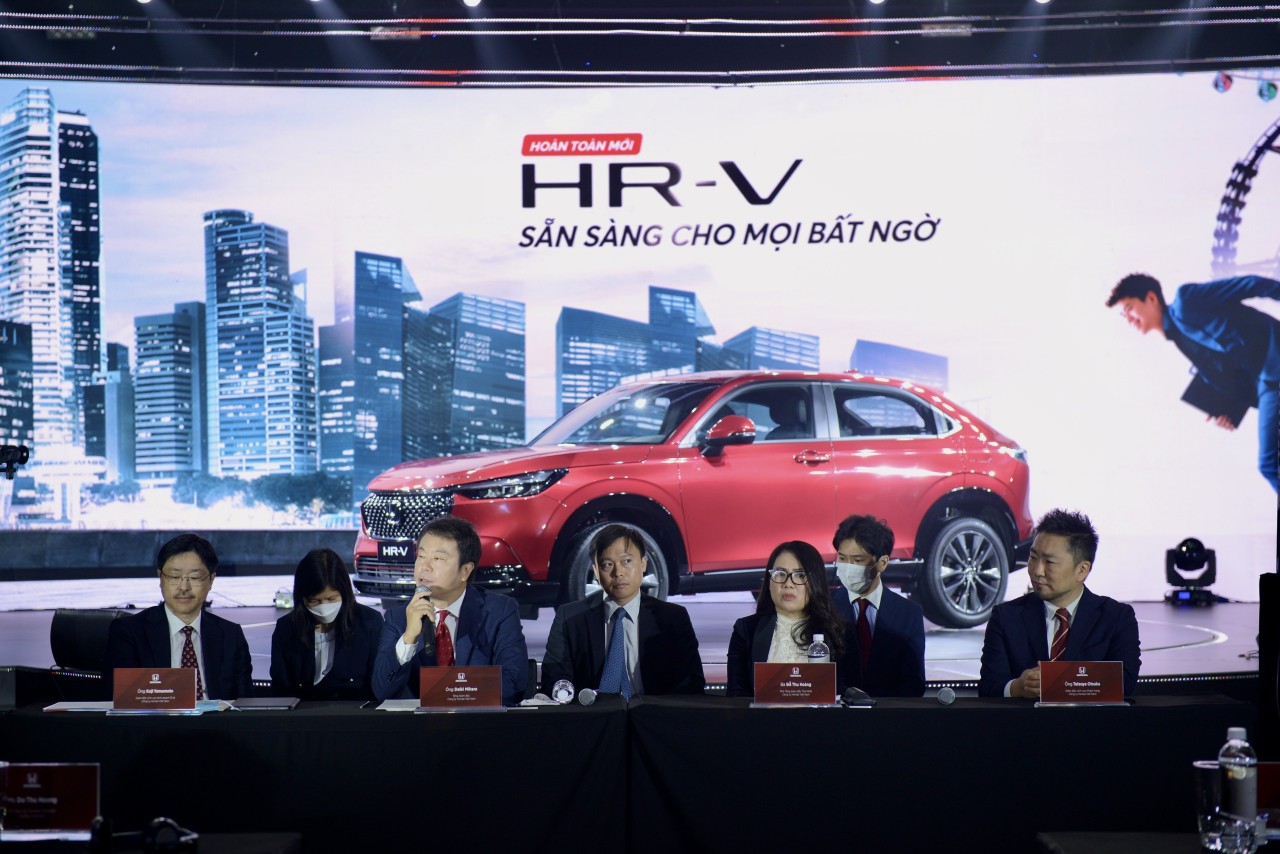 Honda HR-V 2022 giá từ 826 triệu đồng Honda HR-V 2022 giá từ 826 triệu đồng
