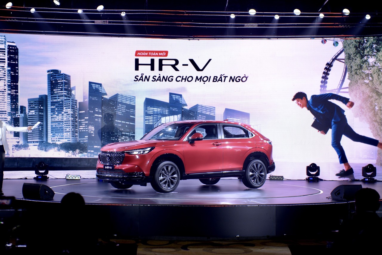 Honda HR-V 2022 giá từ 826 triệu đồng Honda HR-V 2022 giá từ 826 triệu đồng