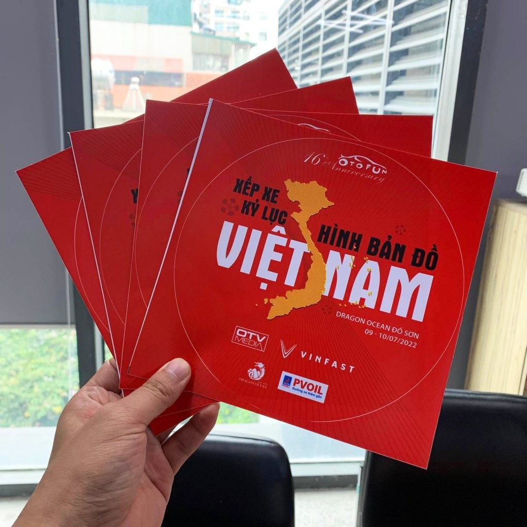 Tặng Decal sự kiện xếp xe kỷ lục hình bản đồ Việt Nam cho thành viên Otofun Tặng Decal sự kiện xếp xe kỷ lục hình bản đồ Việt Nam cho thành viên Otofun