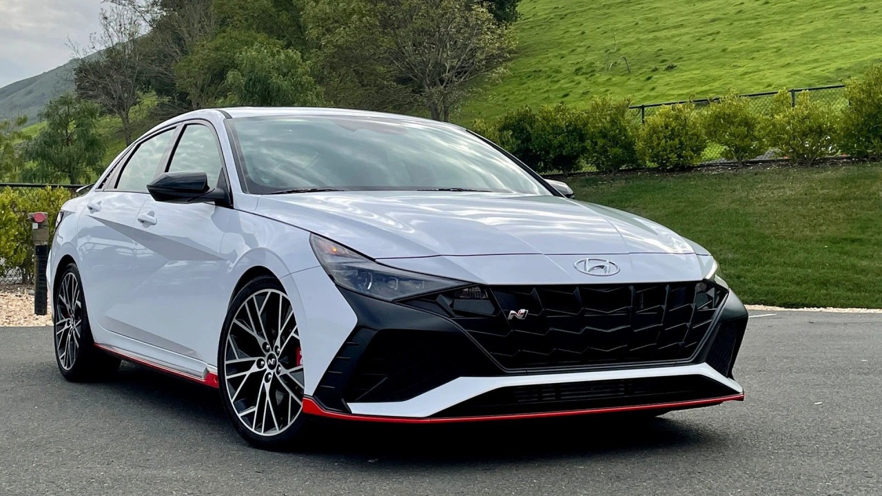 Hyundai Elantra N 2023 có mặt tại Việt Nam, quyết cạnh tranh với Civic type R Hyundai Elantra N 2023 có mặt tại Việt Nam, quyết cạnh tranh với Civic type R