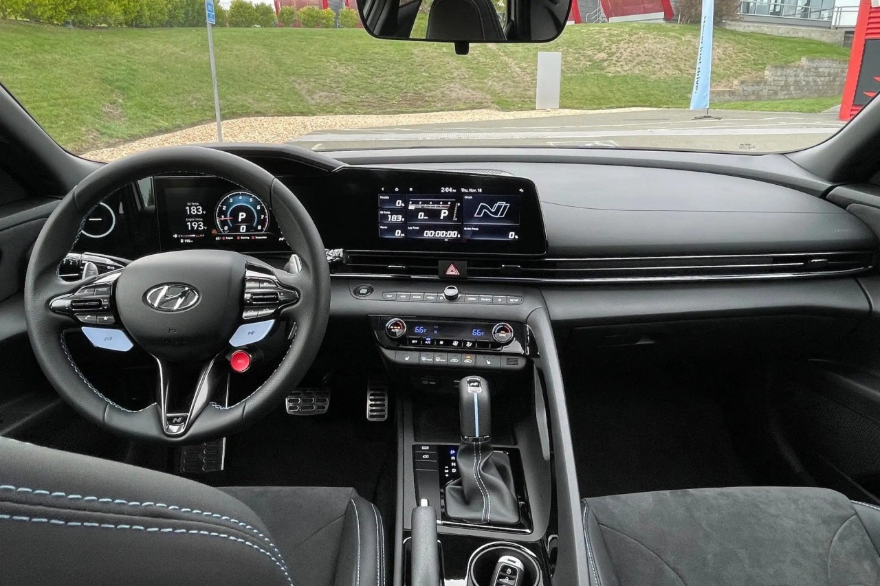 Hyundai Elantra N 2023 có mặt tại Việt Nam, quyết cạnh tranh với Civic type R Hyundai Elantra N 2023 có mặt tại Việt Nam, quyết cạnh tranh với Civic type R