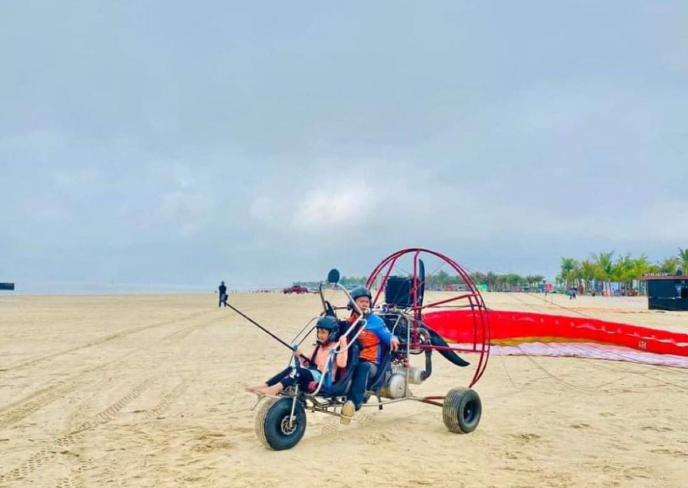 Điều gì đặc biệt trong lễ chào cờ đầy cảm xúc từ các thành viên tham gia xếp xe? Điều gì đặc biệt trong lễ chào cờ đầy cảm xúc từ các thành viên tham gia xếp xe?
