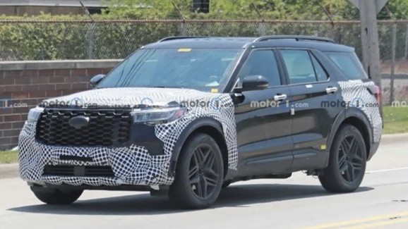 Ford Explorer 2024 chạy thử để chuẩn bị ra mắt, lộ diện nhiều nét tương đồng Territory