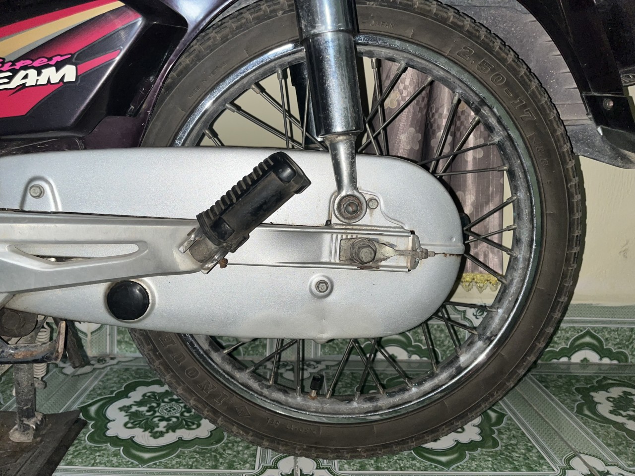 Chủ Honda Super Dream 22 năm tuổi: 'Tôi với xe như hai người bạn tri kỷ' Chủ Honda Super Dream 22 năm tuổi: 'Tôi với xe như hai người bạn tri kỷ'