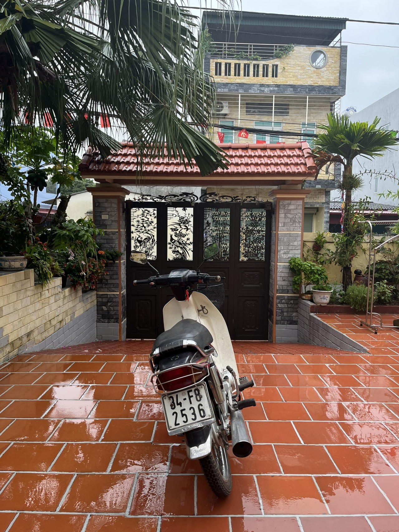Chủ Honda Super Dream 22 năm tuổi: 'Tôi với xe như hai người bạn tri kỷ' Chủ Honda Super Dream 22 năm tuổi: 'Tôi với xe như hai người bạn tri kỷ'