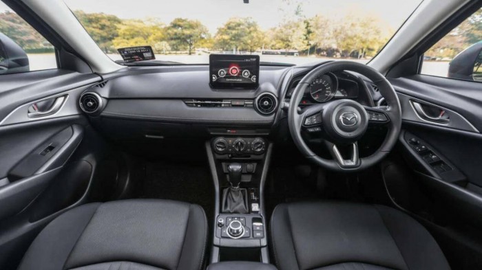 Mazda CX-3 2023 bản thấp ra mắt Malaysia, trang bị thua bản đang bán tại Việt Nam Mazda CX-3 2023 bản thấp ra mắt Malaysia, trang bị thua bản đang bán tại Việt Nam