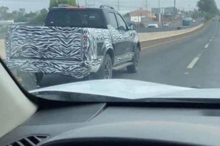 Nissan Navara đời mới lộ diện: Nhiều thay đổi đáng gờm nissan navara doi moi lo dien nhieu thay doi dang gom