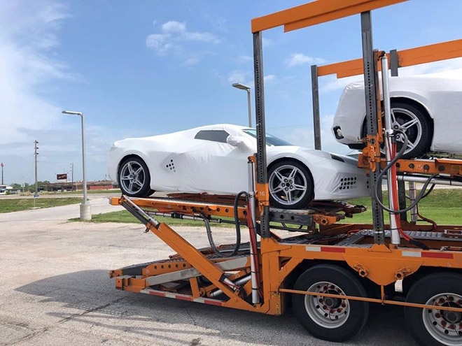 'Xe cơ bắp' Chevrolet Corvette C8 giá 7 tỷ đồng sắp về Việt Nam chevrolet corvette c8 gia 7 ty dong sap ve viet nam cuoi thang 7