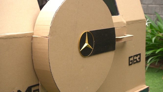 mercedes benz g63 che tu bia carton gay xon xao tai dak lak