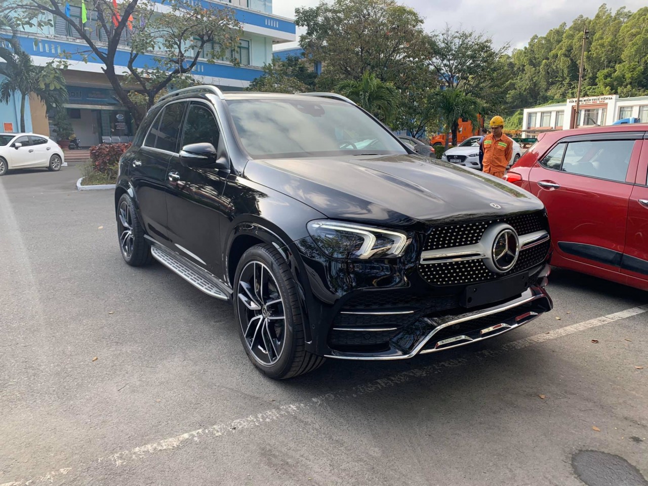 10 SUV hạng sang chào nhà giàu Việt trong năm 2020 10 suv hang sang chao nha giau viet trong nam 2020